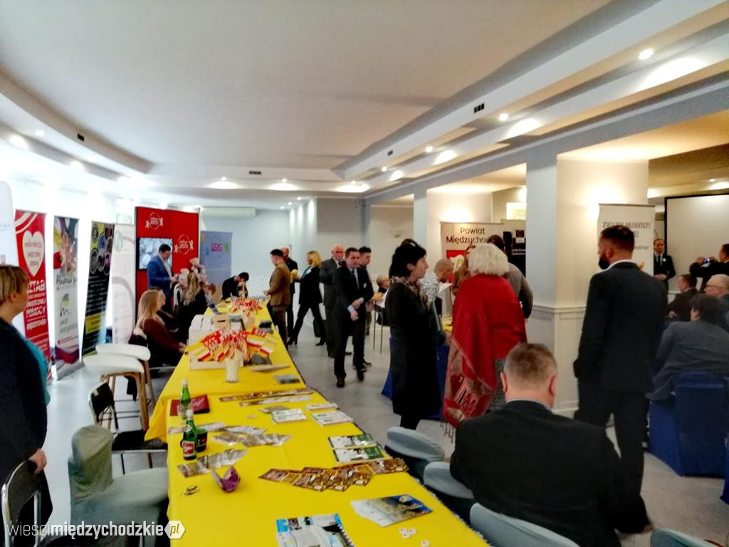 Europejska Akademiia Młodych Liderów Wsi