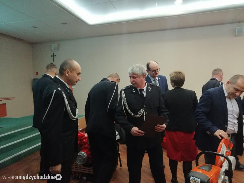 Strażacy z OSP otrzymali nowy sprzęt