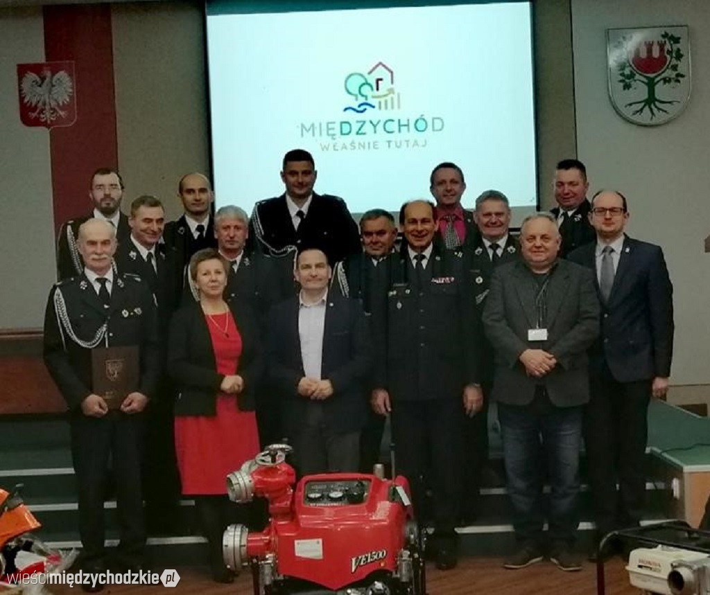 Strażacy z OSP otrzymali nowy sprzęt