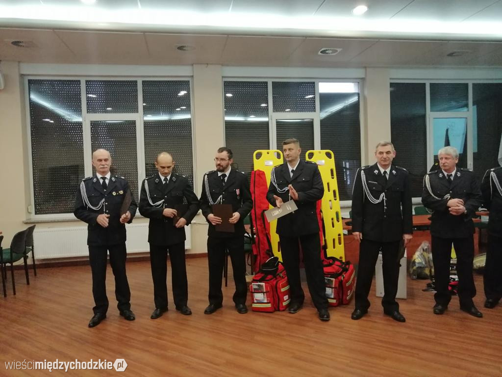 Strażacy z OSP otrzymali nowy sprzęt