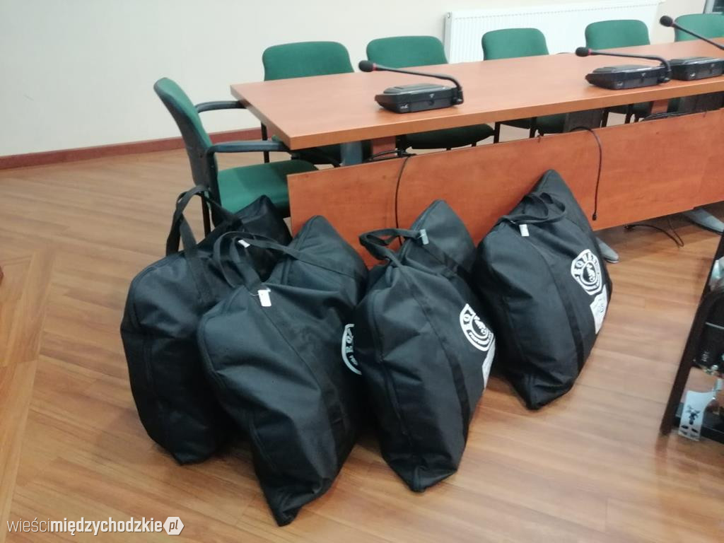 Strażacy z OSP otrzymali nowy sprzęt