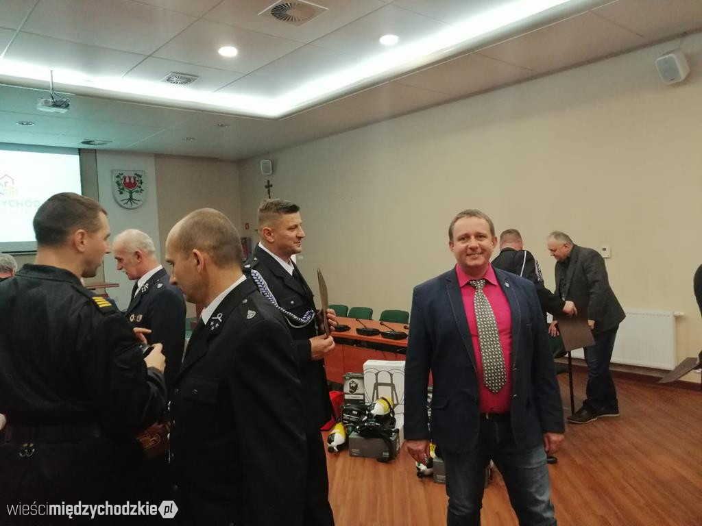 Strażacy z OSP otrzymali nowy sprzęt