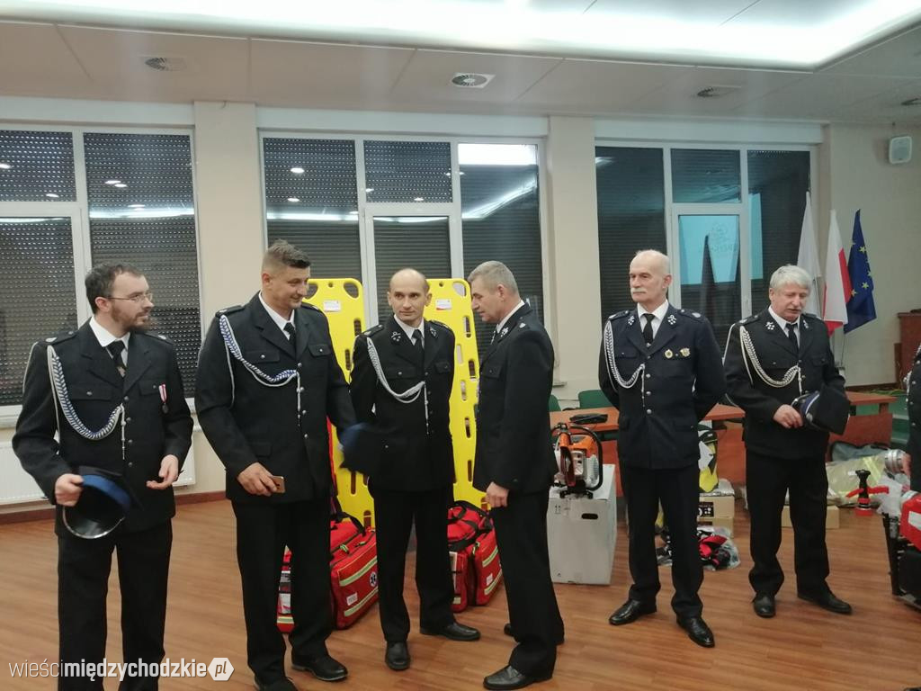 Strażacy z OSP otrzymali nowy sprzęt