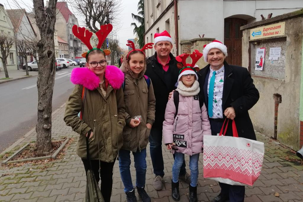 Burmistrz Międzychodu wcielił się w rolę Mikołaja