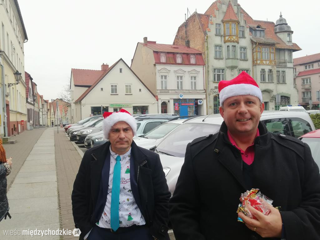 Burmistrz Międzychodu wcielił się w rolę Mikołaja
