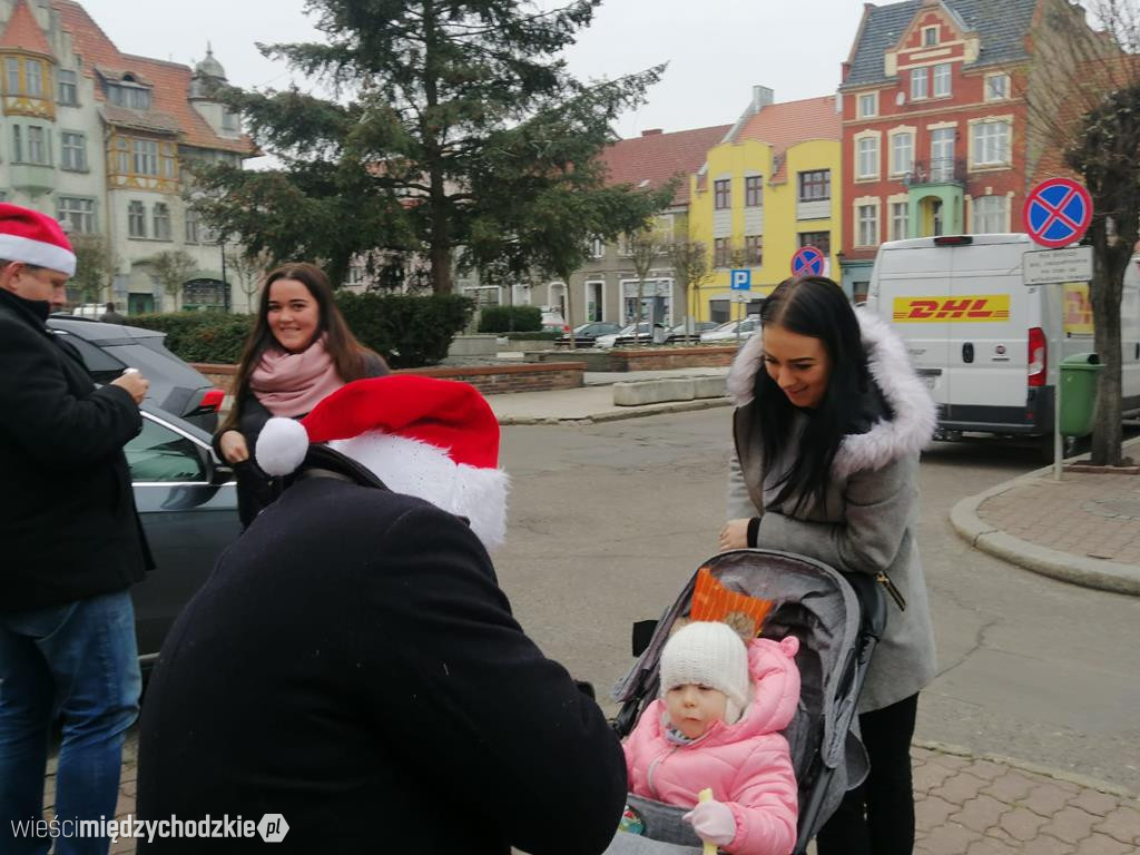 Burmistrz Międzychodu wcielił się w rolę Mikołaja