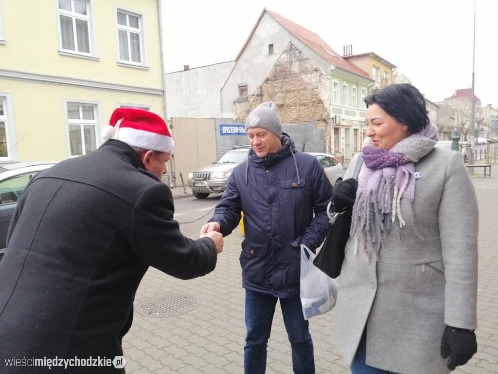 Burmistrz Międzychodu wcielił się w rolę Mikołaja