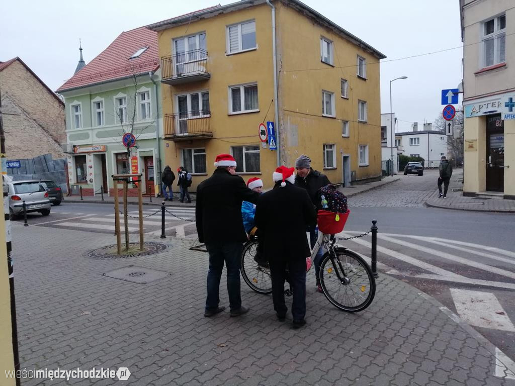 Burmistrz Międzychodu wcielił się w rolę Mikołaja