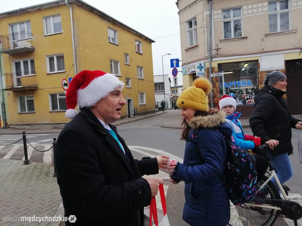 Burmistrz Międzychodu wcielił się w rolę Mikołaja
