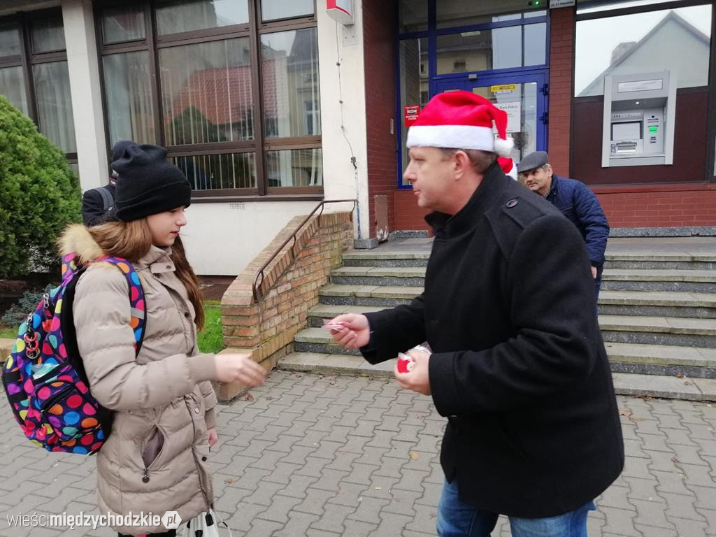 Burmistrz Międzychodu wcielił się w rolę Mikołaja