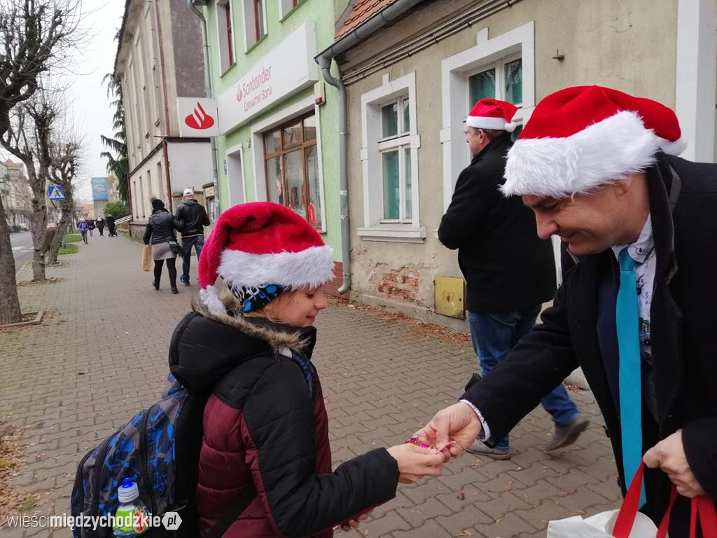 Burmistrz Międzychodu wcielił się w rolę Mikołaja