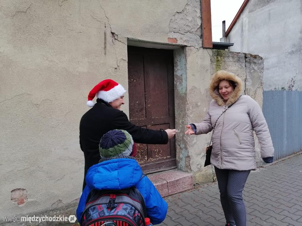 Burmistrz Międzychodu wcielił się w rolę Mikołaja