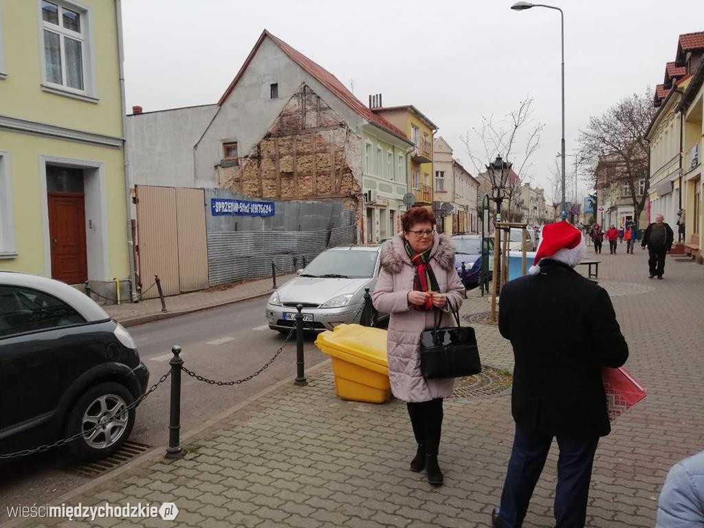 Burmistrz Międzychodu wcielił się w rolę Mikołaja