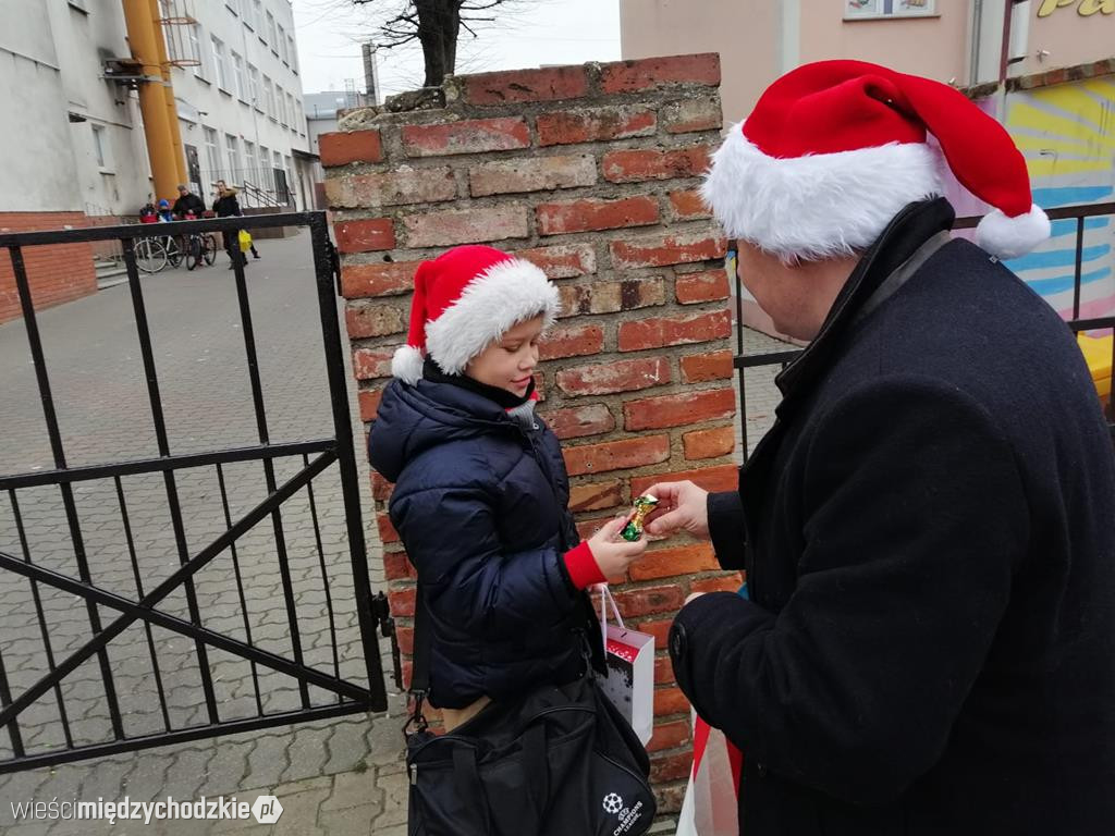 Burmistrz Międzychodu wcielił się w rolę Mikołaja
