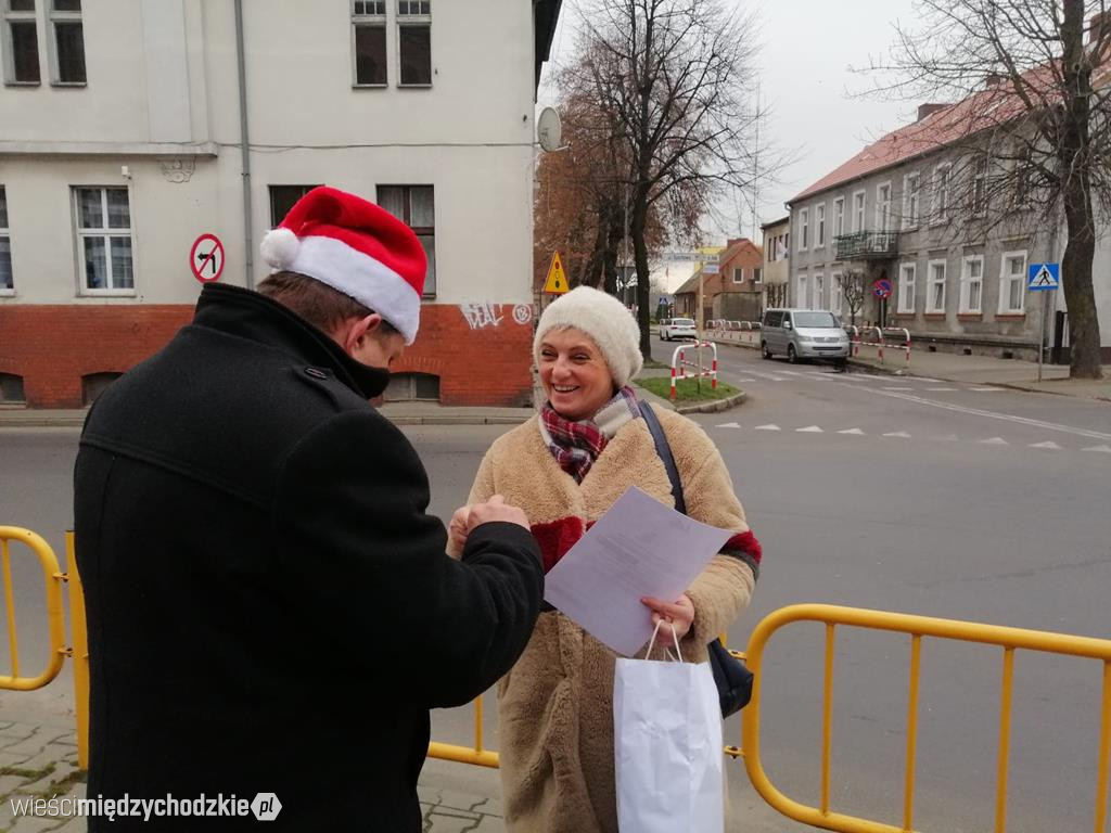 Burmistrz Międzychodu wcielił się w rolę Mikołaja