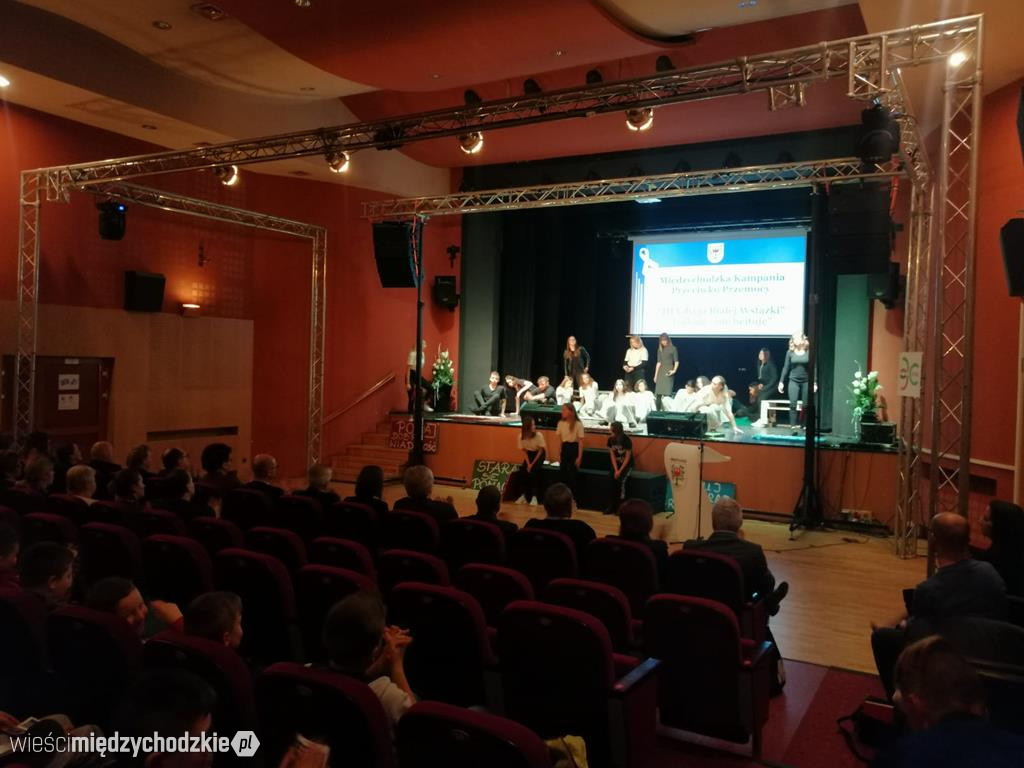 Lajkuję - nie hejtuję. Kampania Przeciwko Przemocy