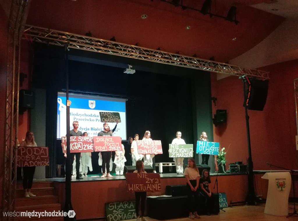 Lajkuję - nie hejtuję. Kampania Przeciwko Przemocy