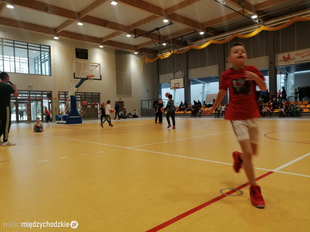 Mikołajkowe gry i zabawy w Sierakowie