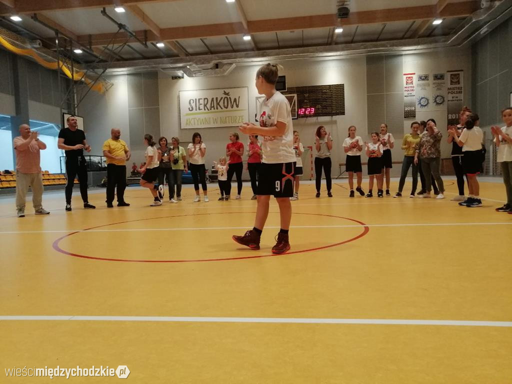 Mikołajkowe gry i zabawy w Sierakowie