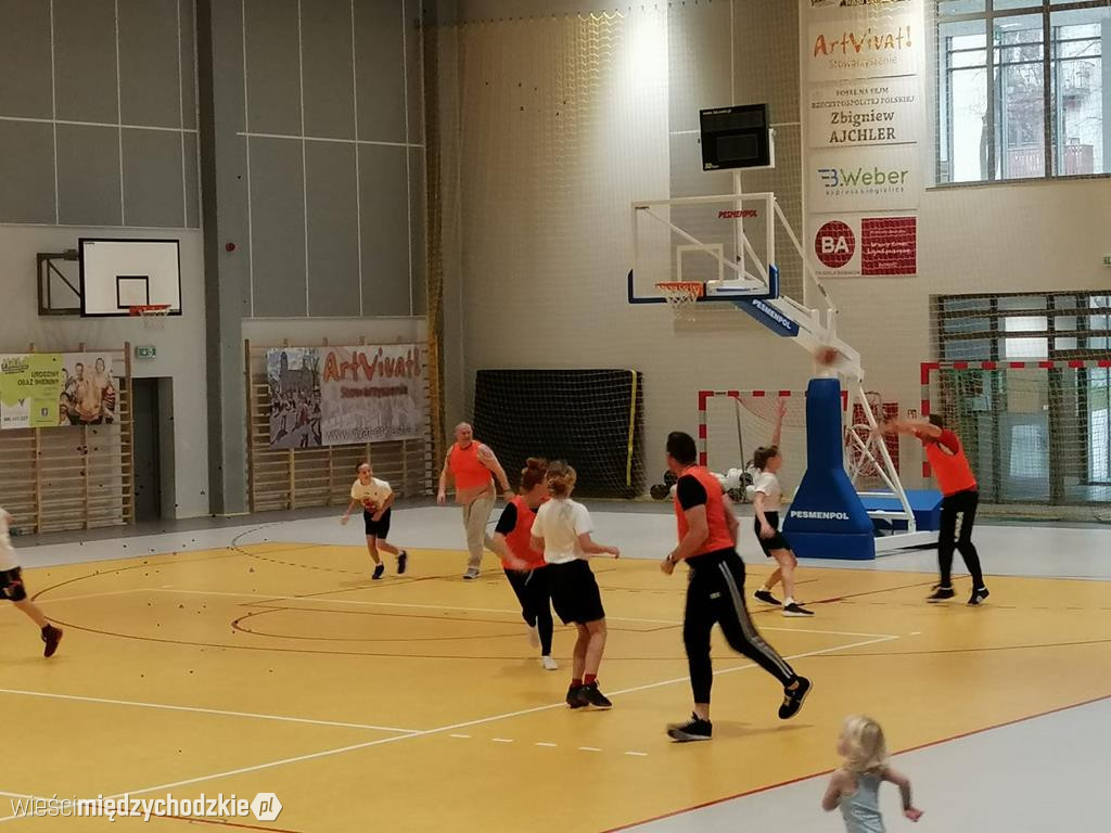 Mikołajkowe gry i zabawy w Sierakowie