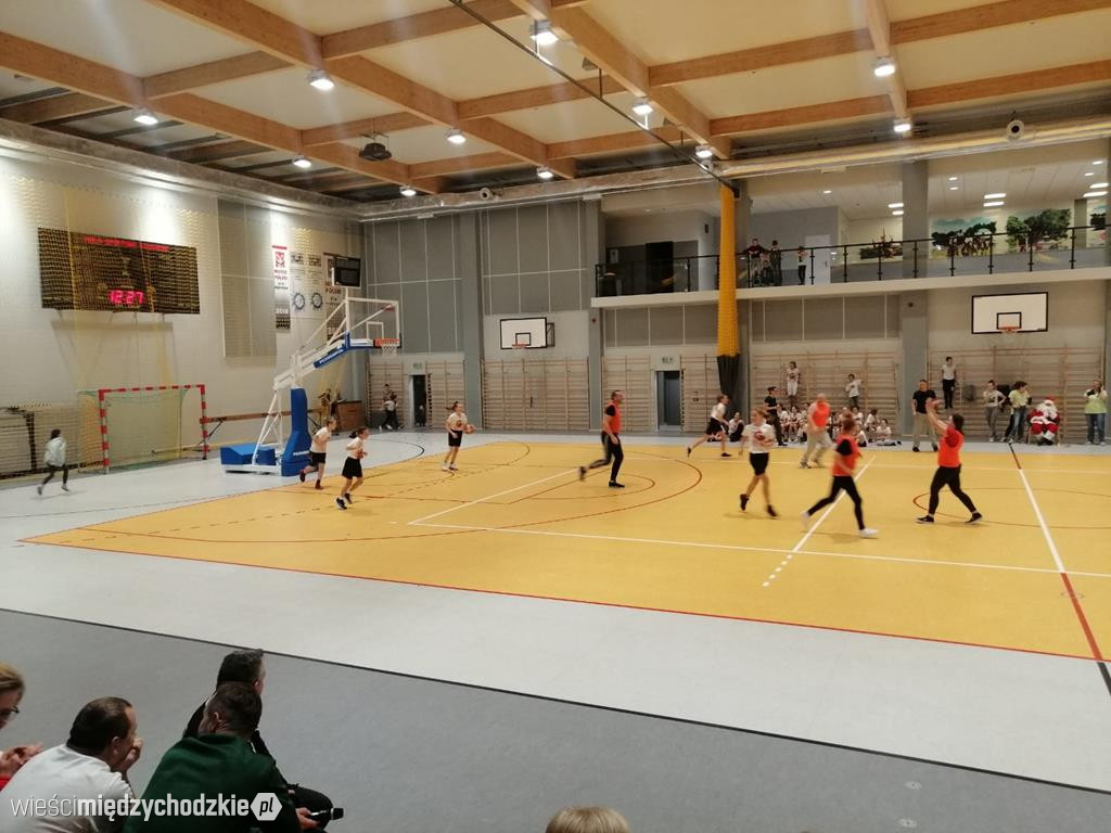 Mikołajkowe gry i zabawy w Sierakowie