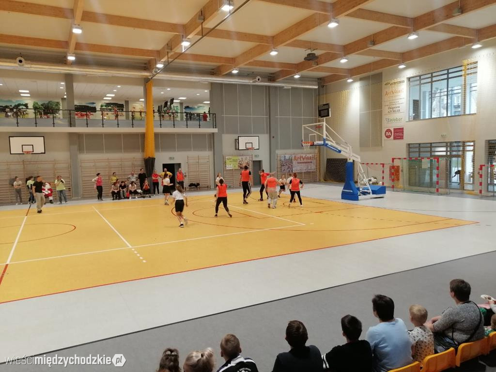Mikołajkowe gry i zabawy w Sierakowie
