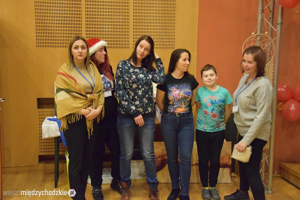 Festyn charytatywny dla Karoliny Kwiecińskiej