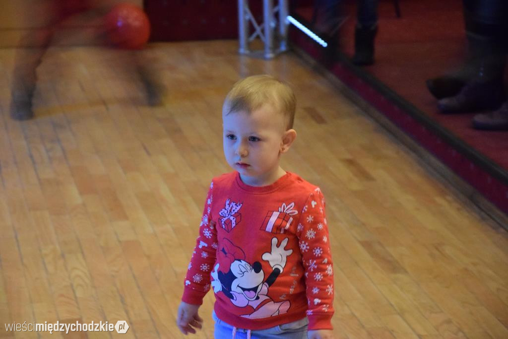 Festyn charytatywny dla Karoliny Kwiecińskiej