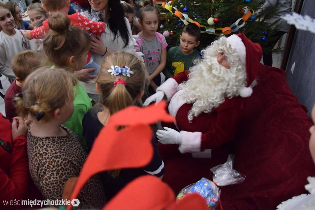 Festyn charytatywny dla Karoliny Kwiecińskiej