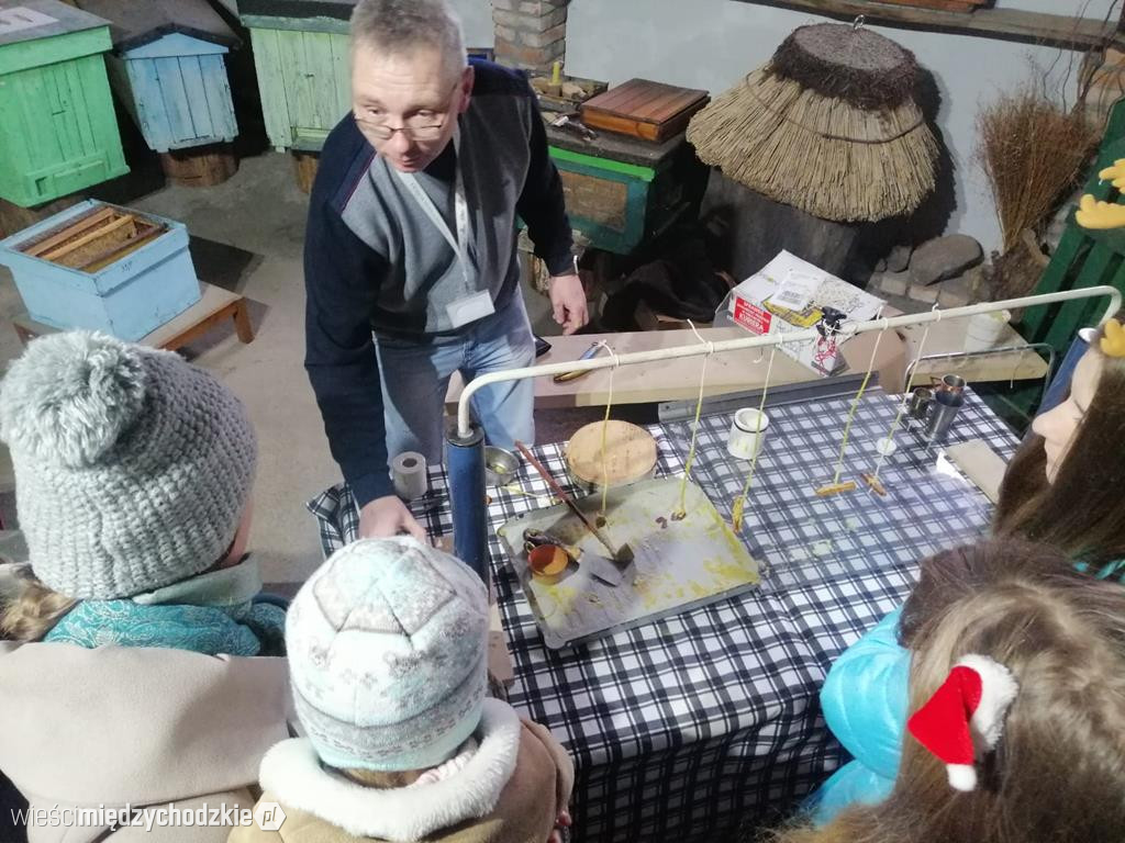 Kiermasz bożonarodzeniowy w Mniszkach