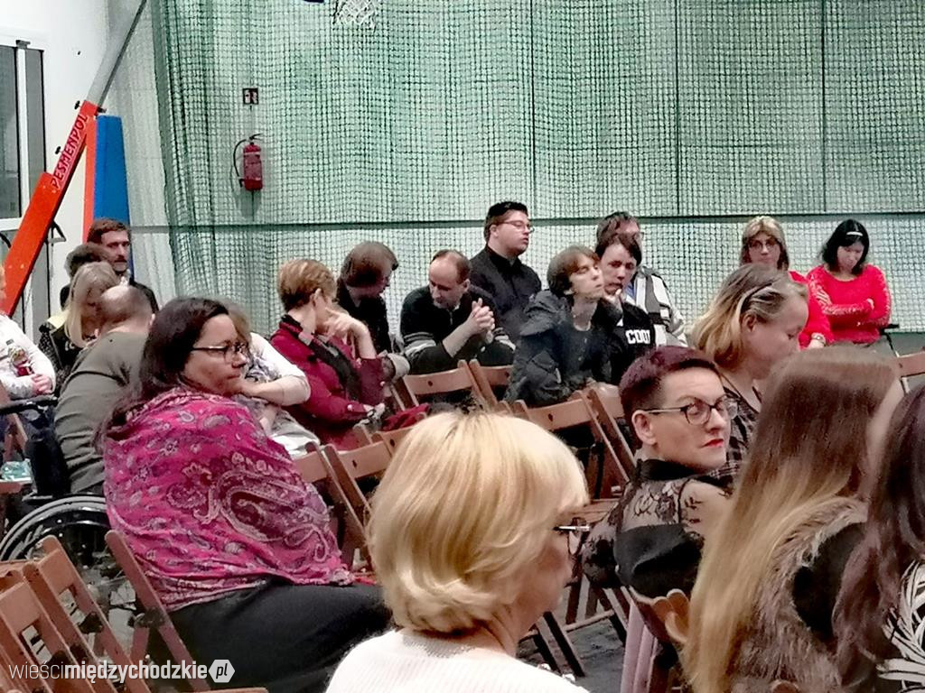 Konferencja na temat wsparcia osób niepełnosprawnych
