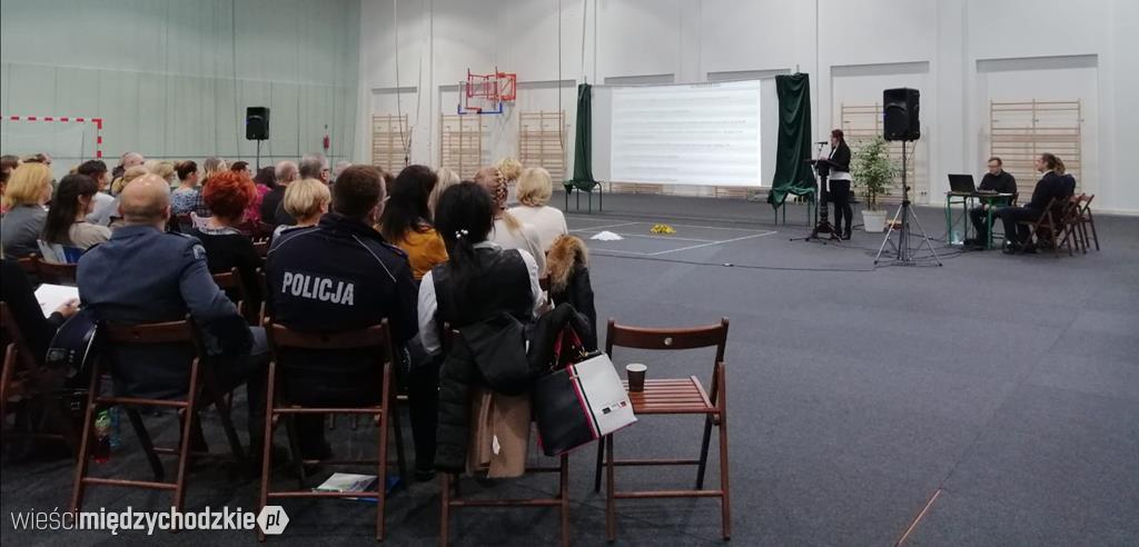 Konferencja na temat wsparcia osób niepełnosprawnych