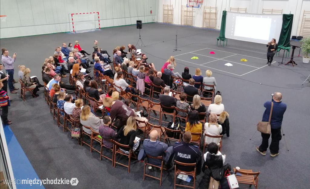 Konferencja na temat wsparcia osób niepełnosprawnych