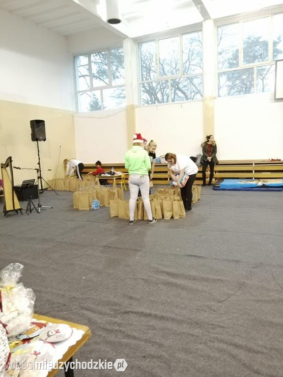 Powiatowe Świąteczne Pomaganie
