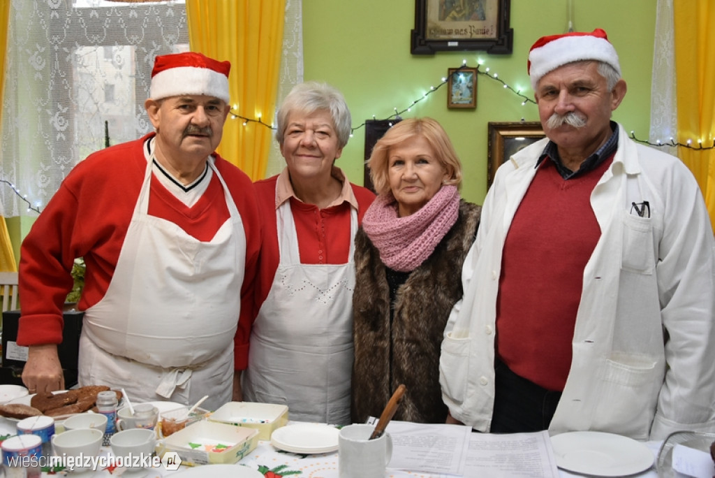 Kiermasz bożonarodzeniowy w Mniszkach