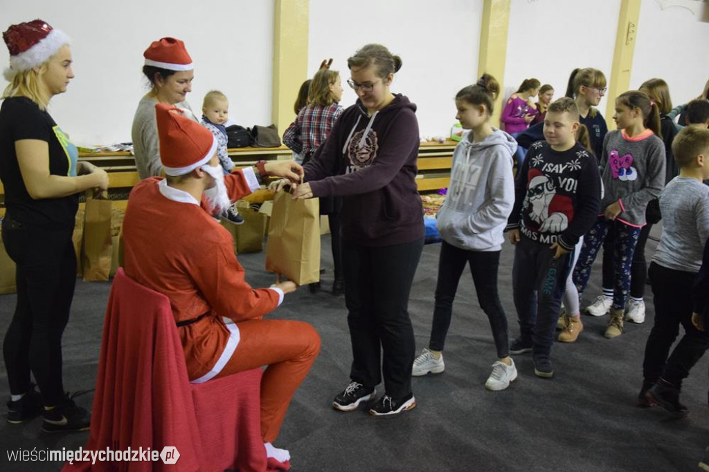 Powiatowy Jarmark Świątecznego Pomagania