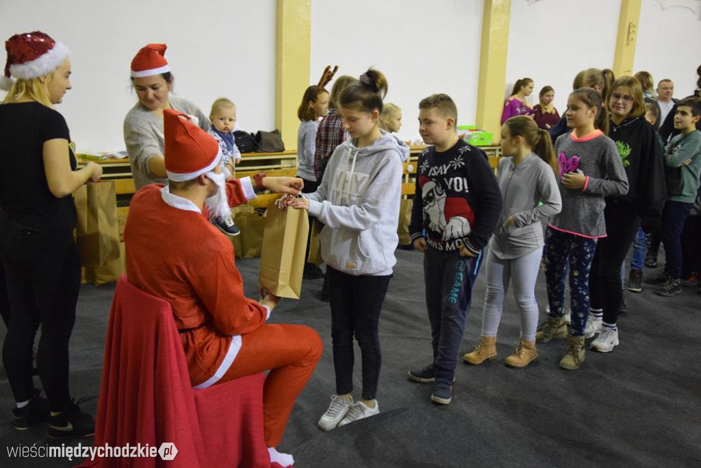 Powiatowy Jarmark Świątecznego Pomagania