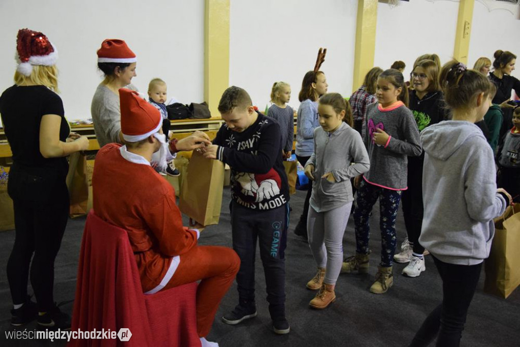 Powiatowy Jarmark Świątecznego Pomagania