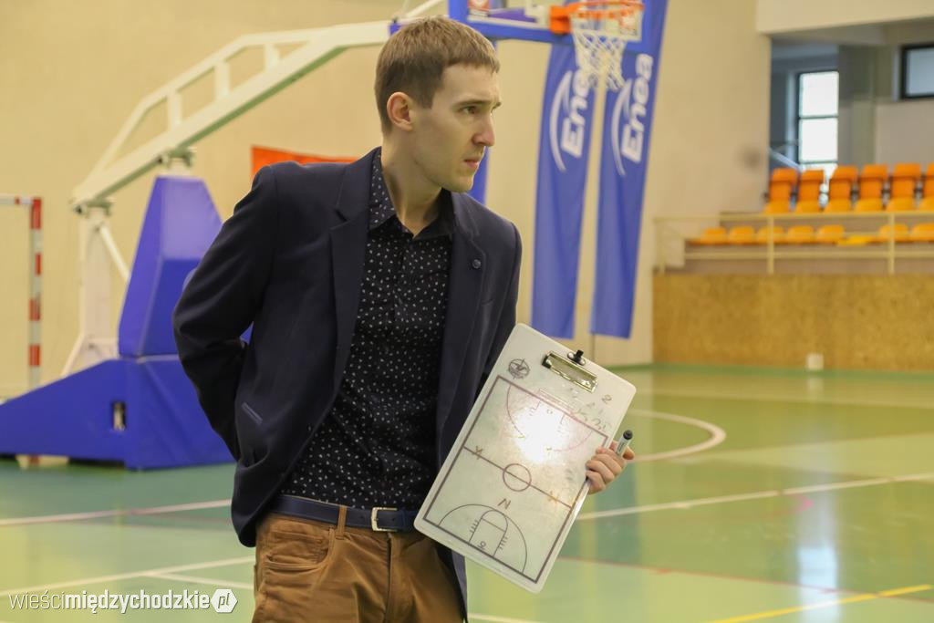 Sokół II wygrywa z MKS Września 97:89