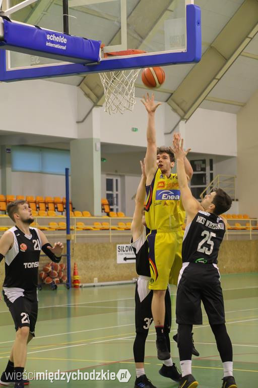 Sokół II wygrywa z MKS Września 97:89