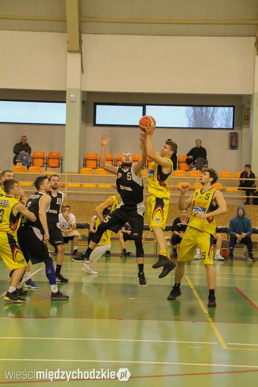 Sokół II wygrywa z MKS Września 97:89