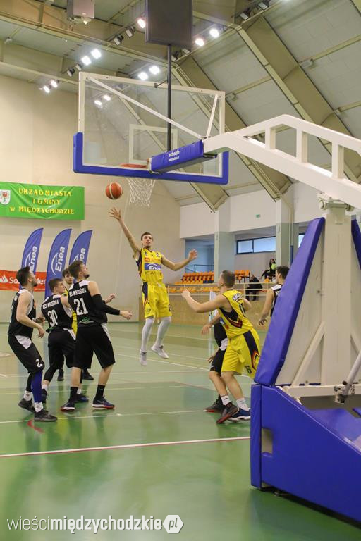 Sokół II wygrywa z MKS Września 97:89
