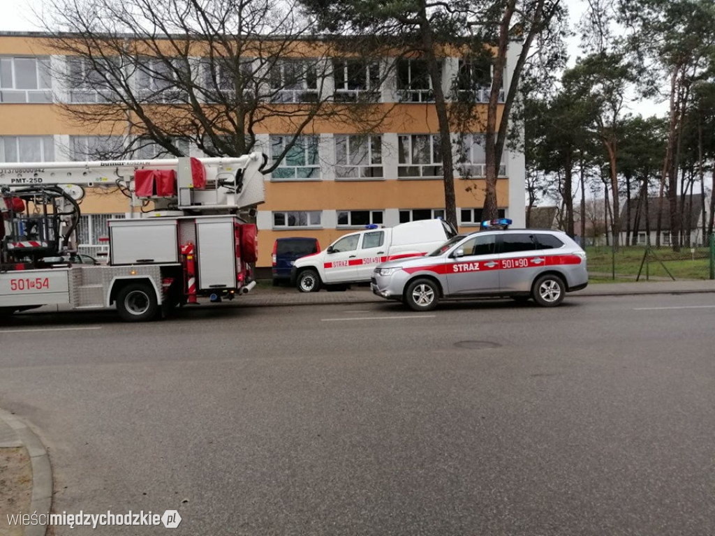 Szybka akcja strażaków w Zespole Szkół Technicznych
