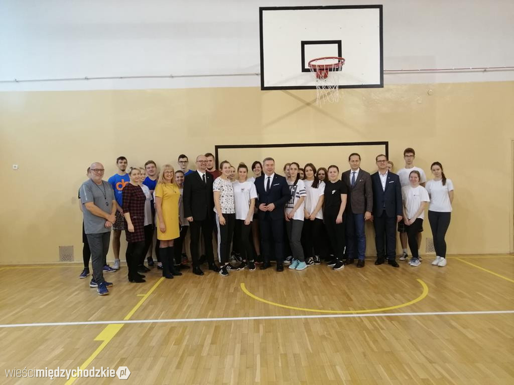 W Zespole Szkół Technicznych Szatnia na medal