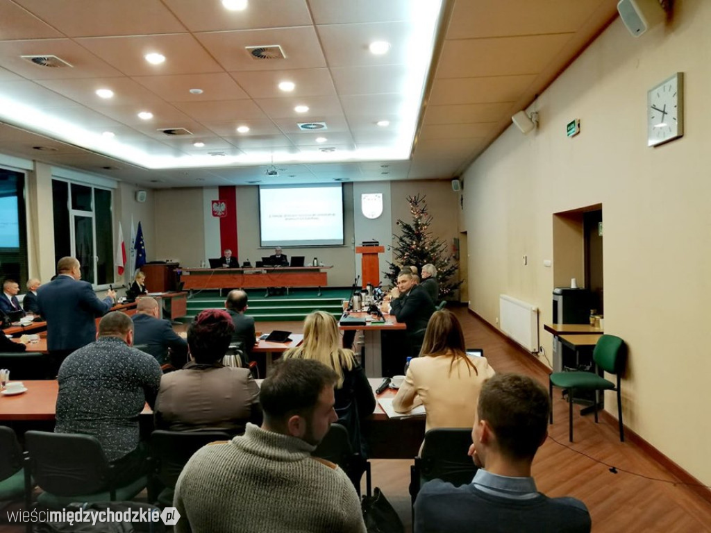 Budżet gminy Międzychód przyjęty.