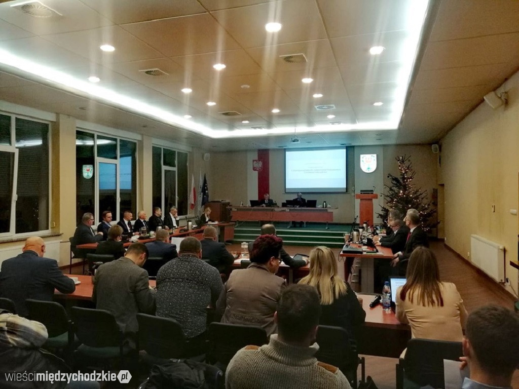 Budżet gminy Międzychód przyjęty.