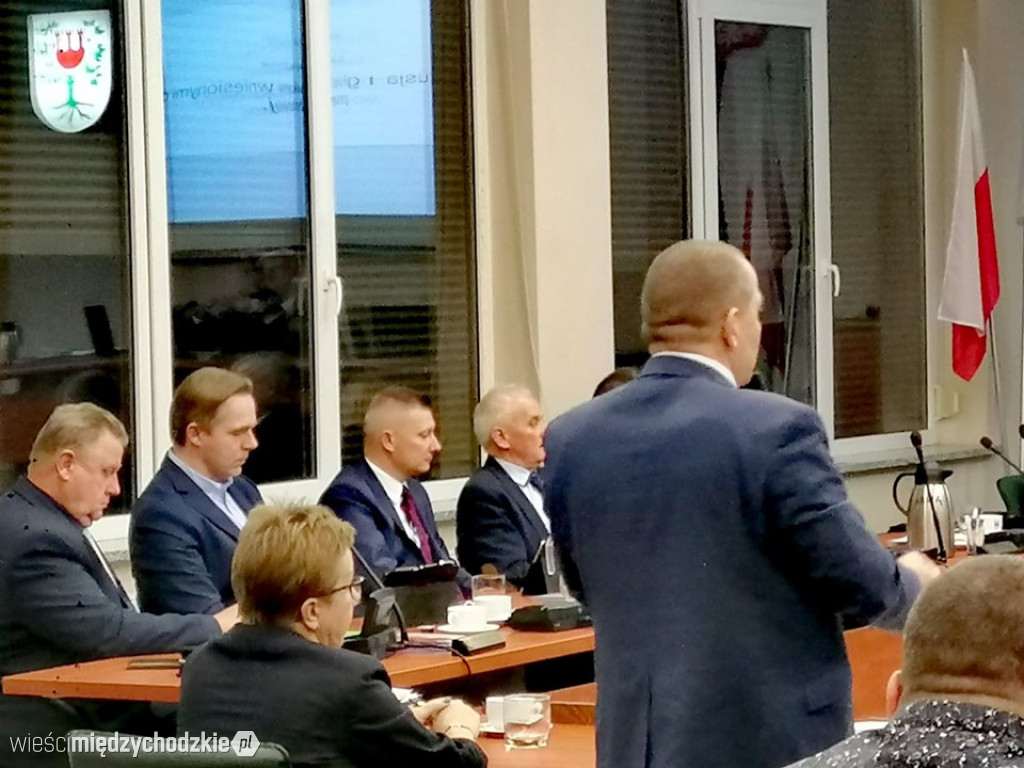 Budżet gminy Międzychód przyjęty.