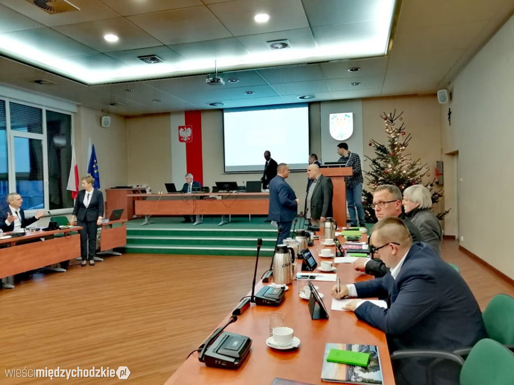 Budżet gminy Międzychód przyjęty.
