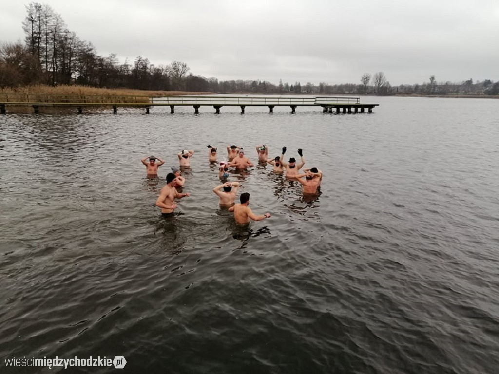 Noworoczne morsowanie
