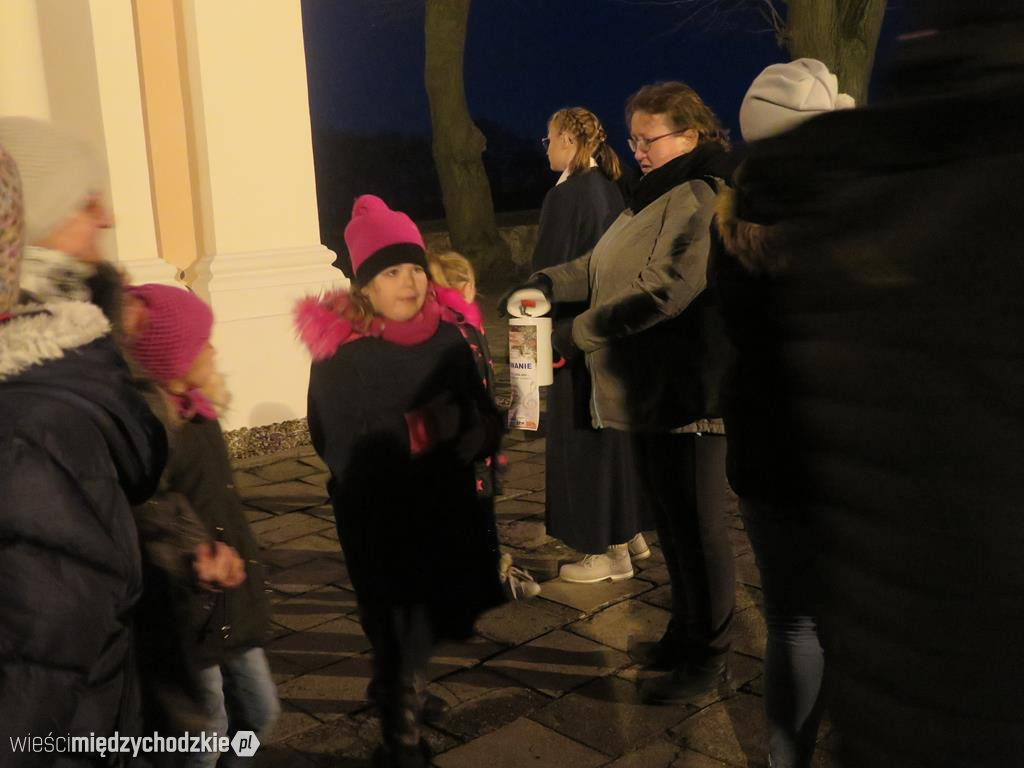 Bogu na chwałę, bliźniemu z pomocą